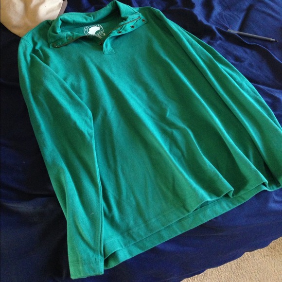 Thick hunter green shirt. - Picture 3 of 4