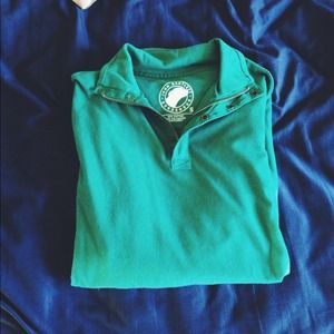 Thick hunter green shirt.