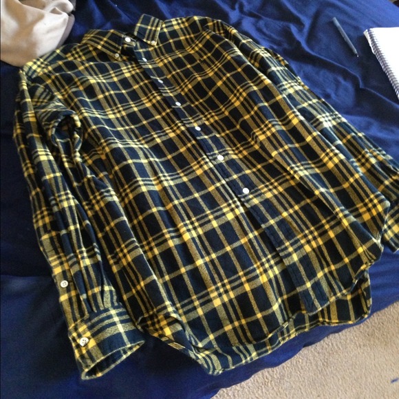 Ralph Lauren plaid button down. - Picture 4 of 4