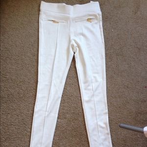 Brand new White pants/legging!