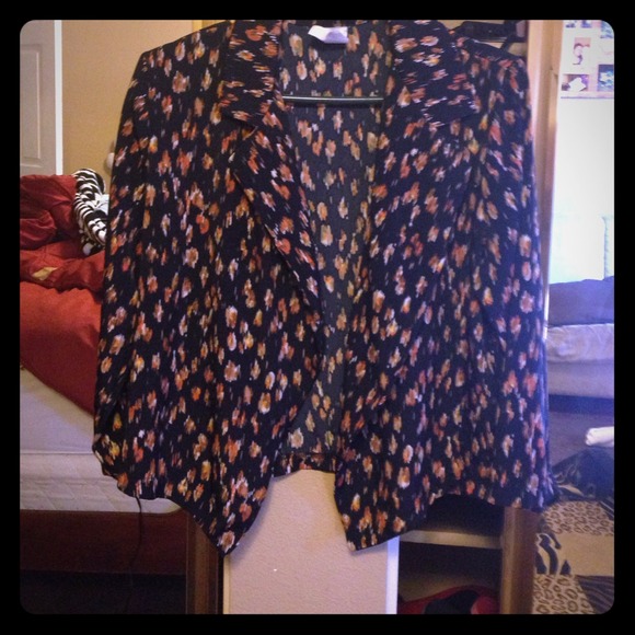 Never worn cute little dressy jacket