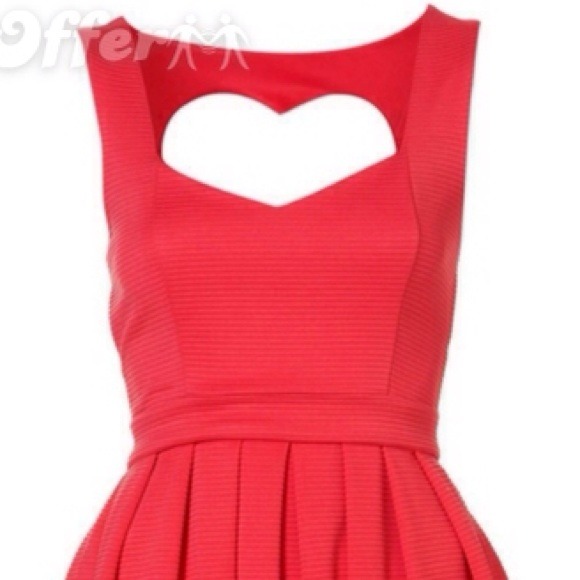 🎉HOST PICK🎉 Red open ❤️ back dress - Picture 2 of 4