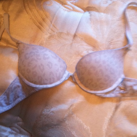 Victoria's secret bra!