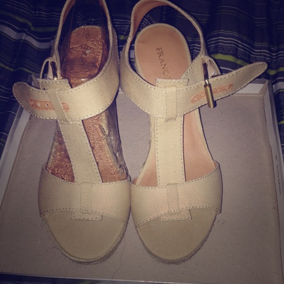 Wedge sandals