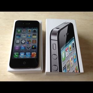 SOLD!! Apple iPhone 4S - 16 GB - AT&T