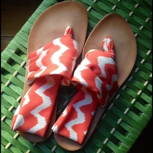 Dirty Laundry Beka Flats in Orange & White Size 6