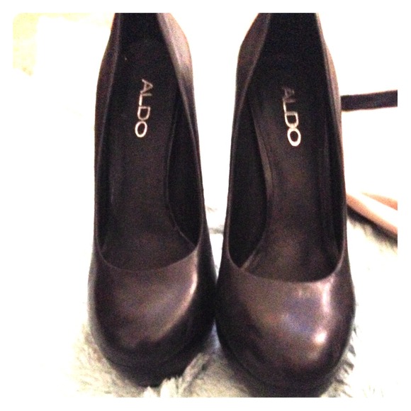 Aldo black pumps