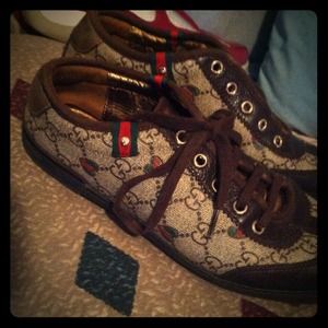 Authentic Gucci sneakers!!! Size 8