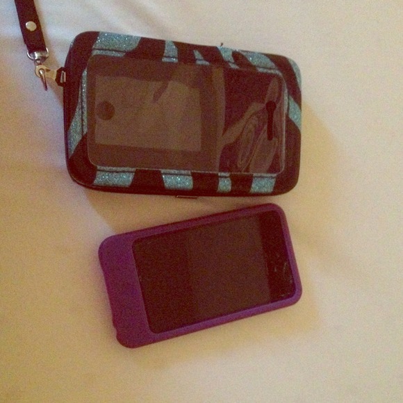 iPod 4 please read description