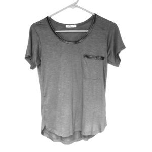 Gray shirt with leather detailed collar and pocket