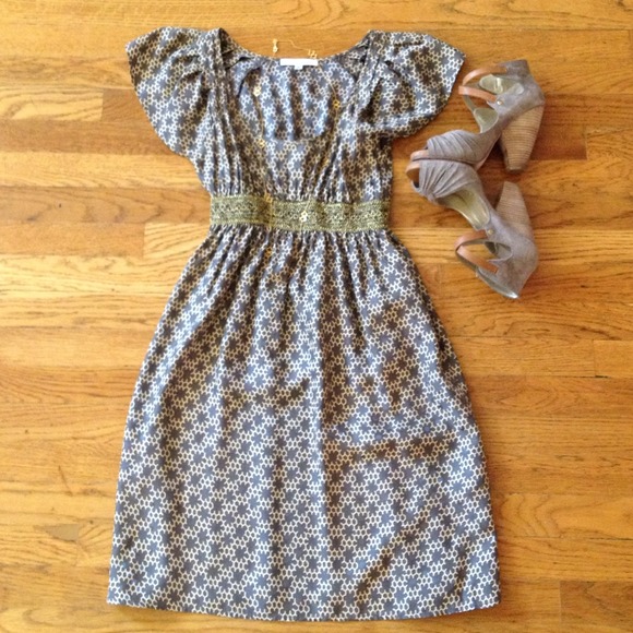 ANTHROPOLOGIE 100% Silk Gray & Cream Dress - Picture 2 of 4