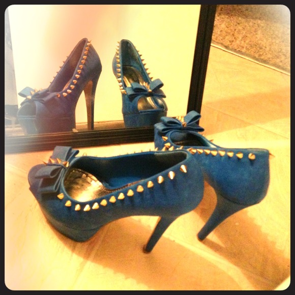 4in royal blue heels