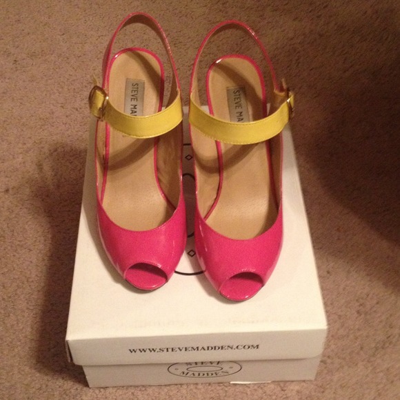 🎉🎉Host pick bold and beautiful party 3/19🎉🎉 - Picture 2 of 4