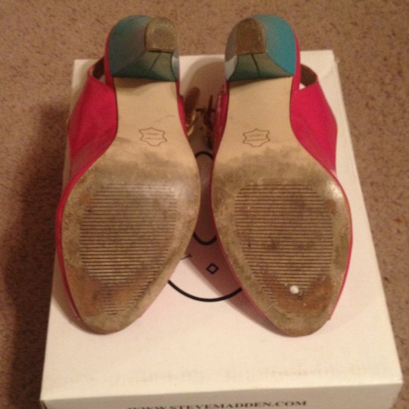 🎉🎉Host pick bold and beautiful party 3/19🎉🎉 - Picture 3 of 4