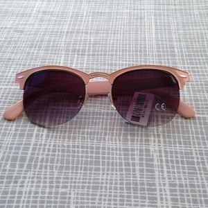 NWT Light Pink Cateye Sunglasses