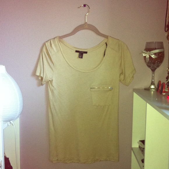 Zippered- pocket top