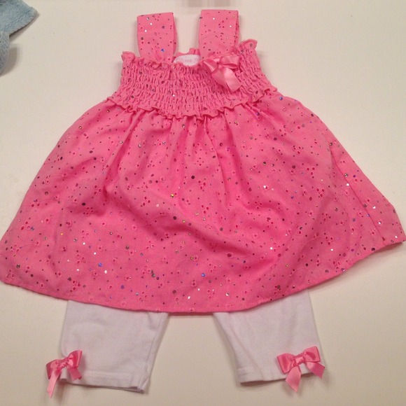 ⛔️️sold in a bundle⛔️The cutest Set ever!