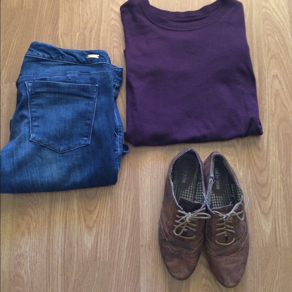 GAP Sweaters - 💢SOLD!Dark plum long sleeves Gap shirt💢