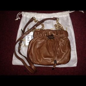 ✨BADGLEY MISCHKA leather chestnut crossbody purse✨