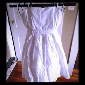 Cotton doily-lace white sun dress