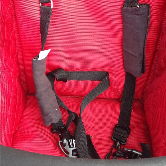 đź’•SOLDđź’•Uppababy Vista- Red. Local pickup only - Picture 3 of 4