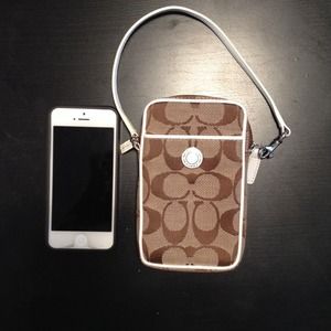 SOLD! Signature Coach wristlet