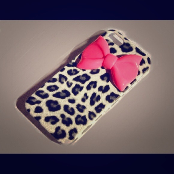 Leopard Print iPhone Case W/ Bright Pink Bow