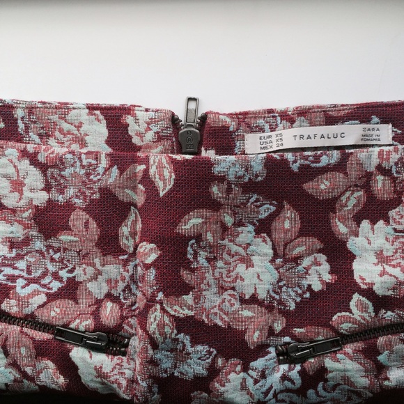 Zara Floral Skirt - Picture 4 of 4