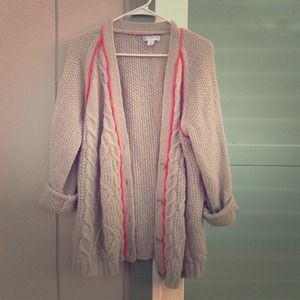 ✨SOLD✨Grey Knitted Cardigan