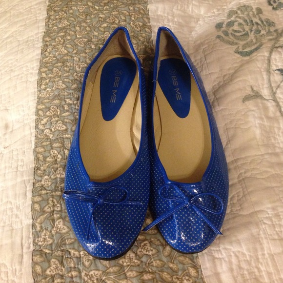Flat shoe