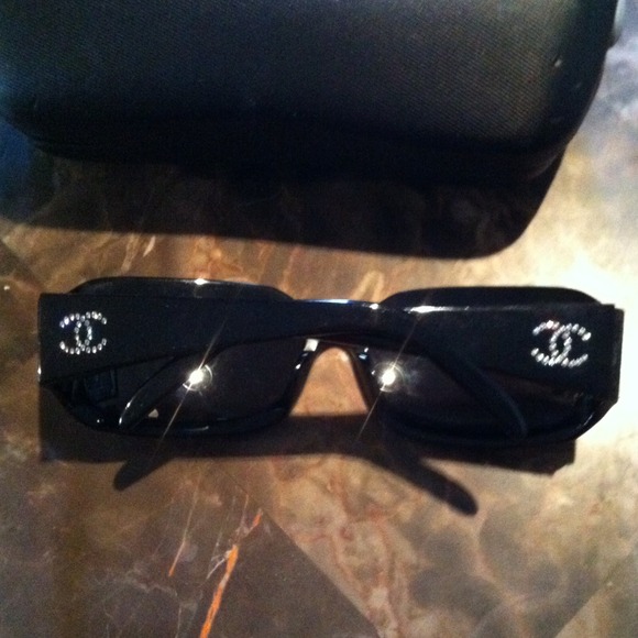 Authentic Chanel Sunglasses main image 4