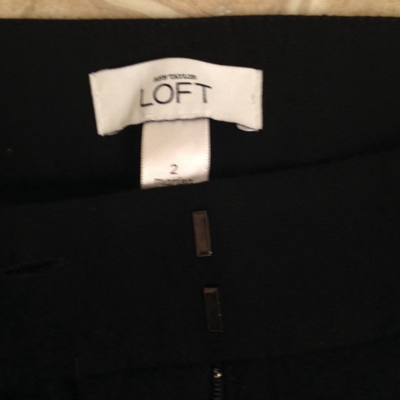 **Sold**Ann Taylor Loft Marisa fit Black Trousers - Picture 4 of 4
