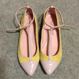 Solecity T-strap Flats