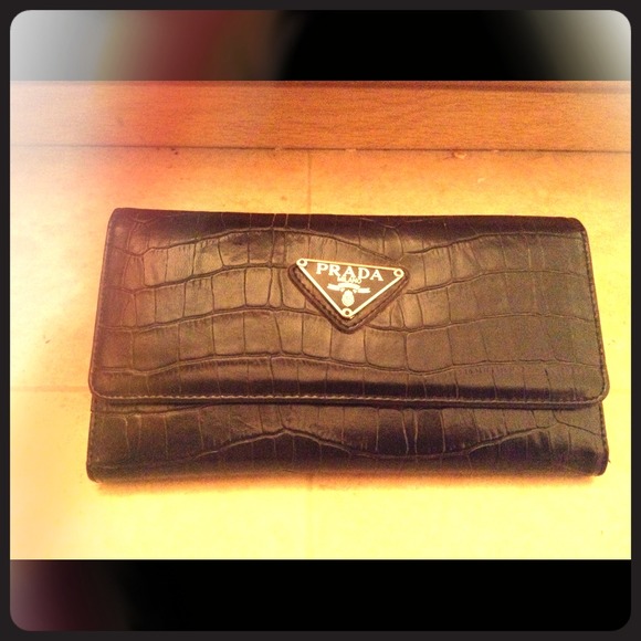 PRADA WALLET