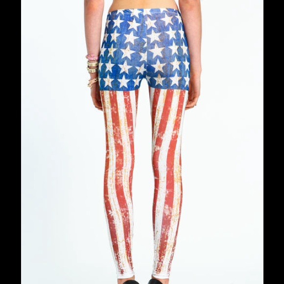 🎀SOLD OUT🎀American Flag Leggings - Picture 3 of 4