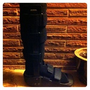 Surgery boot- new!!