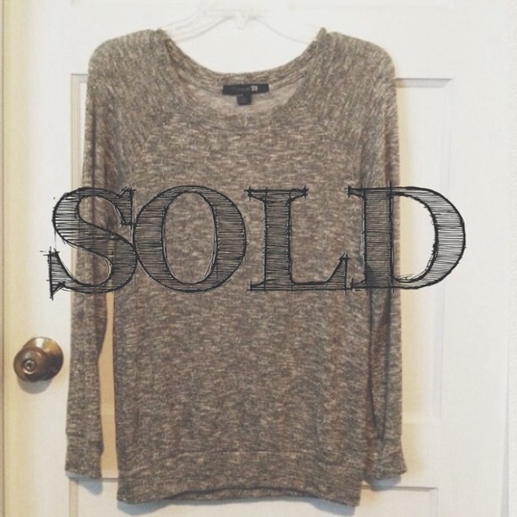 🚨 SOLD F21 Gold Sweater