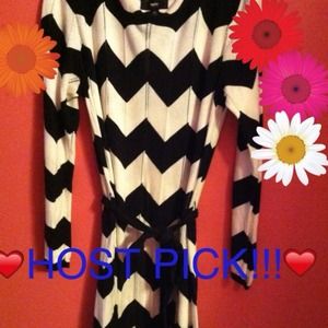 🎉🎈10/25 HOST PICK🎈🎉 Sweater Dress with Belt