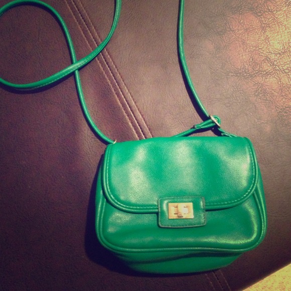 Small Kelly Green crossbody bag
