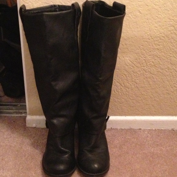 Black tall boots