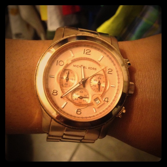 💥💥SOLD💥💥 Rose gold Mk watch