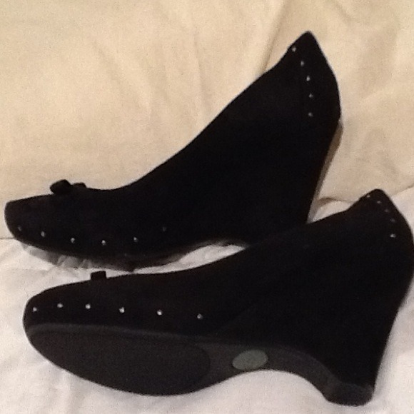 REDUCED!! Me Too black suede wedges,  LaDonna14 - Picture 2 of 3