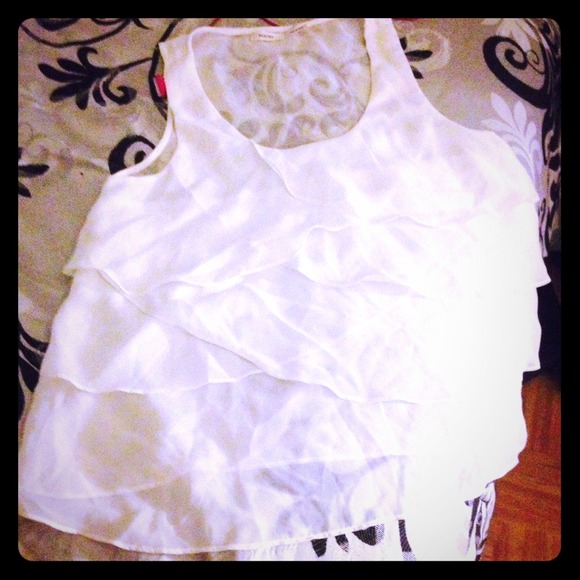 Beautiful White Blouse Never Worn👚💗