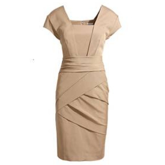 HELP! LOOKING FOR THESE DRESSES 👗👗