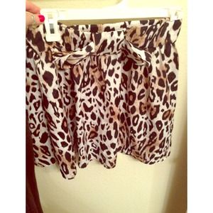 Flirty leopard skirt