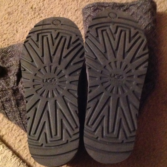 <<<REDUSED>>>> new uggs size 8 never worn! - Picture 3 of 3