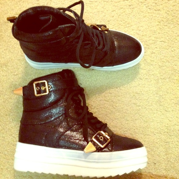 Love Culture shoes