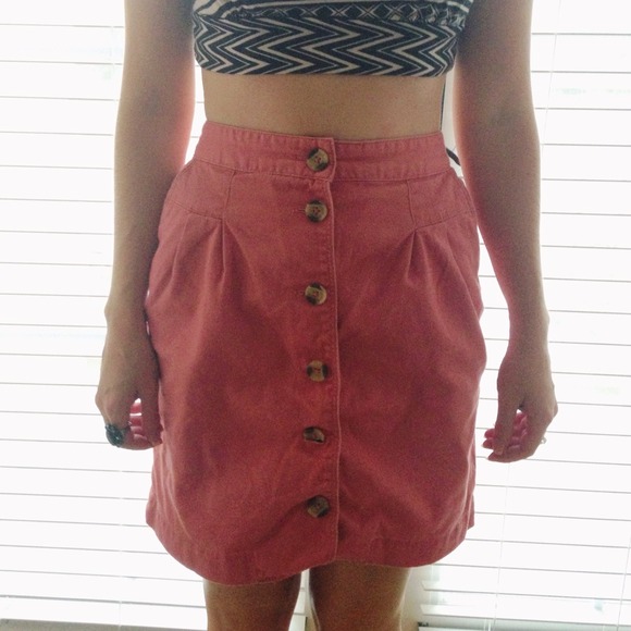 🚫SOLD🚫💥FINAL SALE💥offbeat red pencil skirt