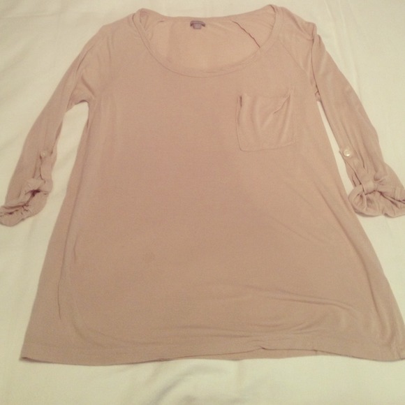 Nordstrom Top w/ Pocket✨✨ - Picture 4 of 4