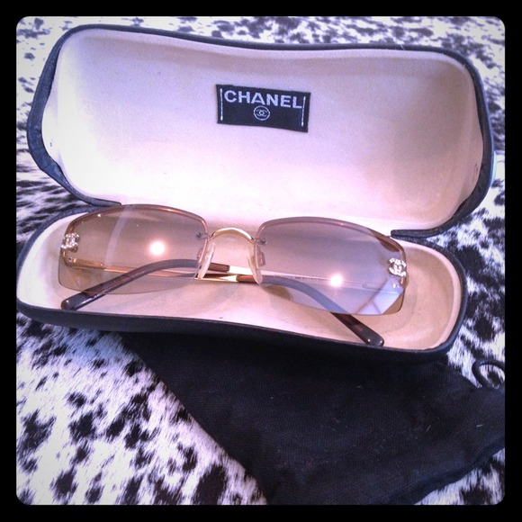 🚫SOLD🚫 CHANEL Rimless Sunglasses